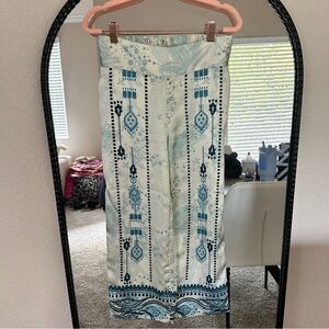 Blue and White Patterned Silky Pants size XS